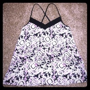 Women’s Romeo & Juliet Loose Flowing Tank size M